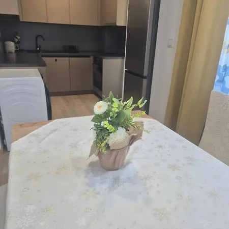 아파트 Garden Near Paradise Mall *