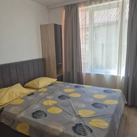아파트 Garden Near Paradise Mall 소피아